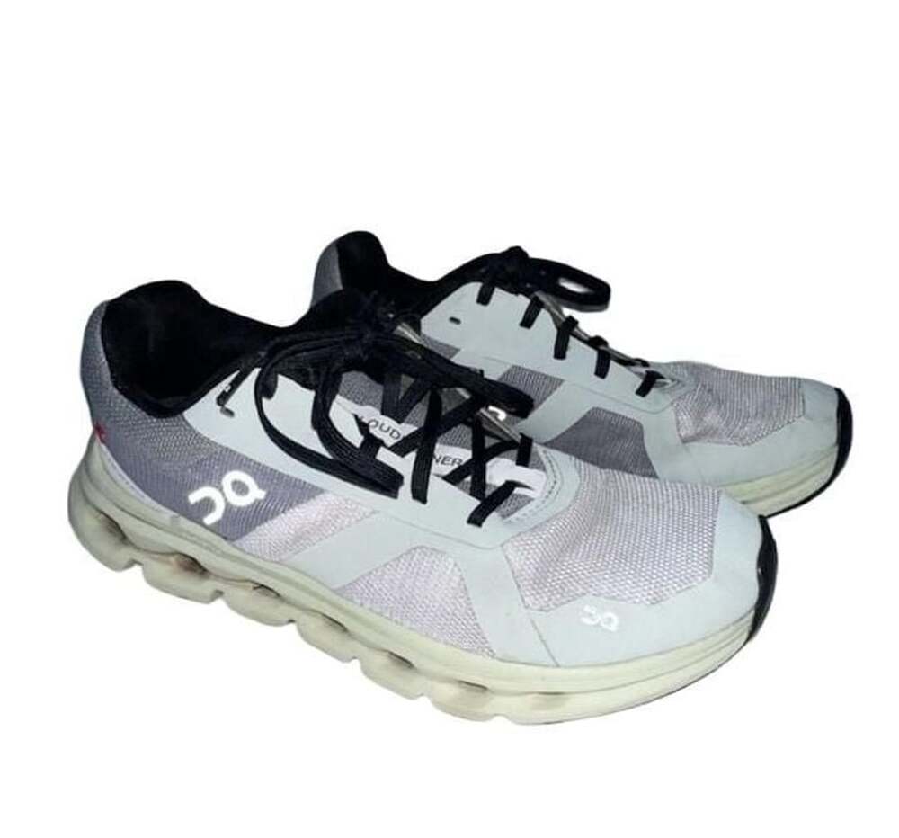 On Running Cloudrunner Frost Aloe Sneakers